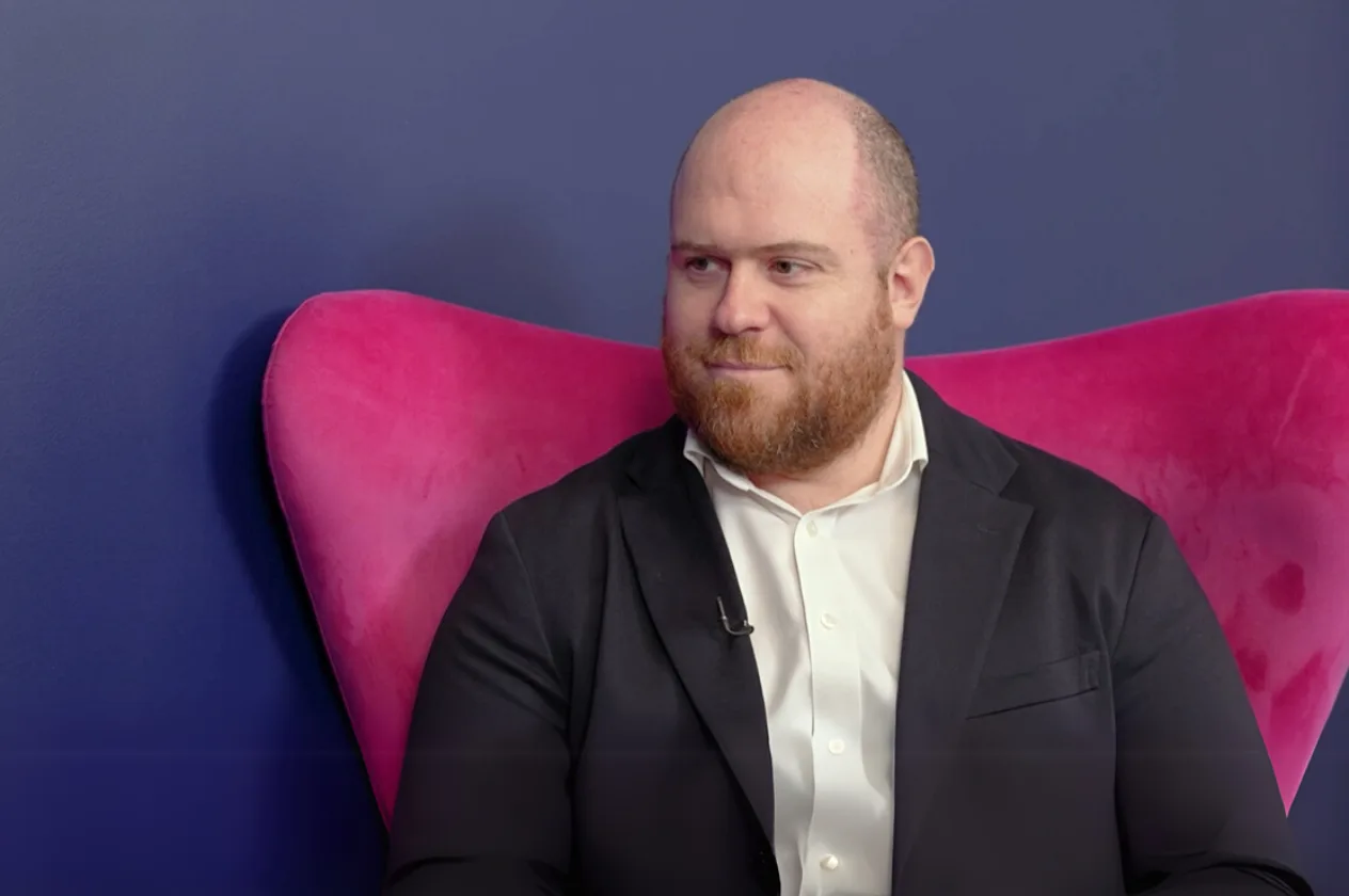 An innovator’s approach to data and AI in travel, tourism and transportation.